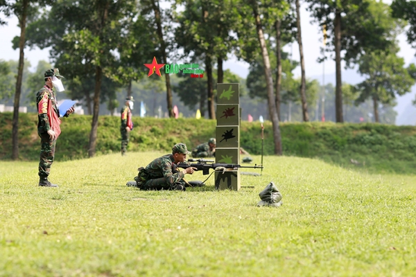 Khám phá súng trường bắn tỉa huyền thoại SVD Dragunov tại Việt Nam