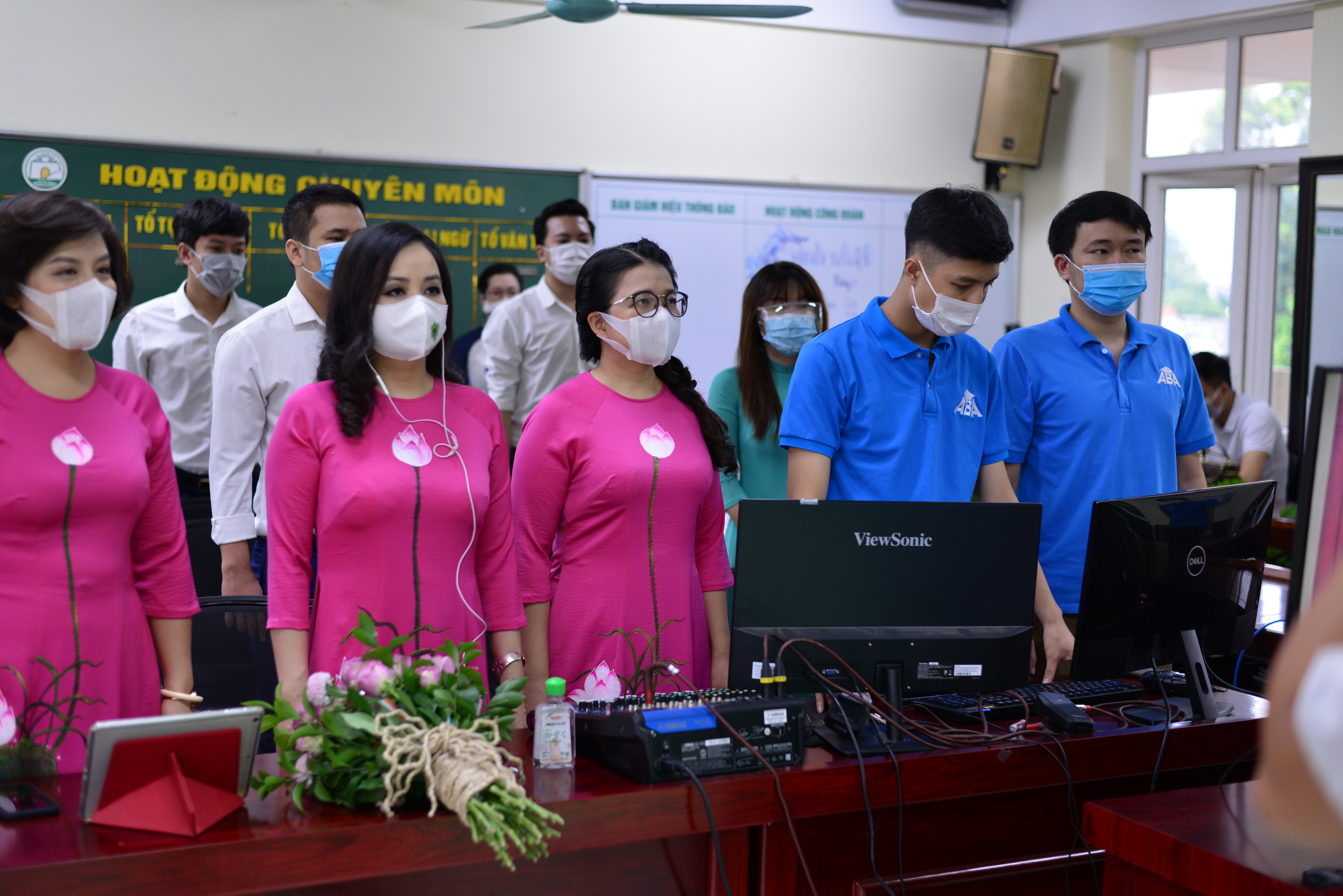 Trường Trung học cơ sở Nguyễn Tri Phương khai giảng năm học mới

