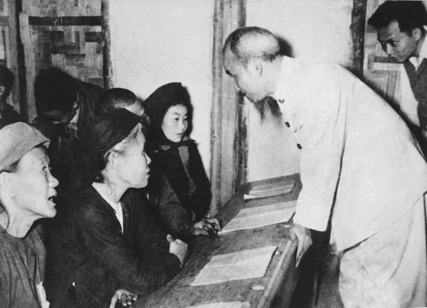 Ngày này năm xưa (ngày 8-9-1945): Bác Hồ căn dặn: Tiếng nói là thứ của cải vô cùng lâu đời và vô cùng quý báu của dân tộc