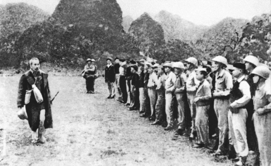 Ngày 11-9-1950: Bác Hồ căn dặn cán bộ trung, sư đoàn bí quyết làm nên sức mạnh