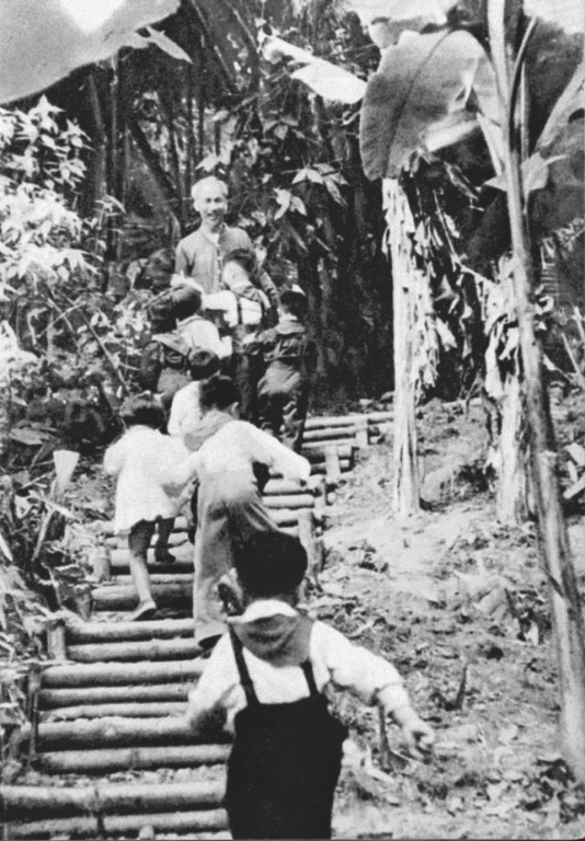 Ngày 11-9-1950: Bác Hồ căn dặn cán bộ trung, sư đoàn bí quyết làm nên sức mạnh