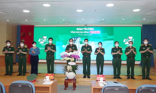 Thượng tướng Võ Minh Lương dự khai trương tổng đài đa kênh của Bệnh viện Quân y 175