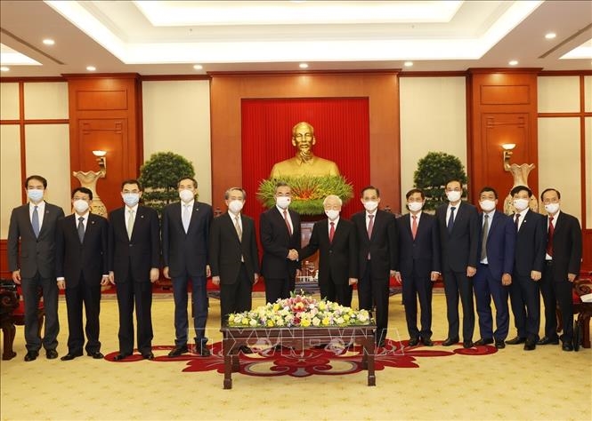 Củng cố quan hệ hữu nghị, tin cậy chính trị giữa Việt Nam và Trung Quốc