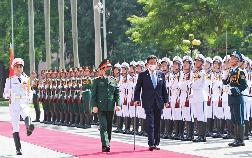 Bộ trưởng Bộ Quốc phòng Phan Văn Giang đón, hội đàm với Bộ trưởng Bộ Quốc phòng Nhật Bản