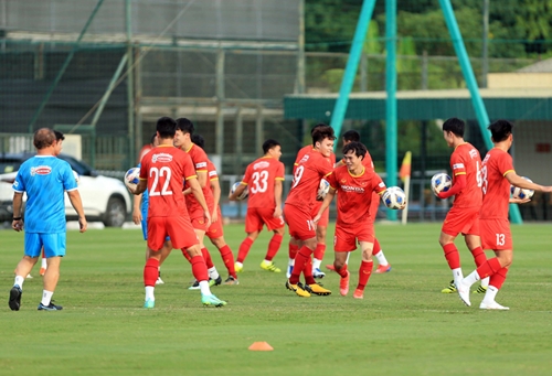 HLV Park Hang-seo triệu tập 32 cầu thủ cho trận gặp đội tuyển Trung Quốc và Oman