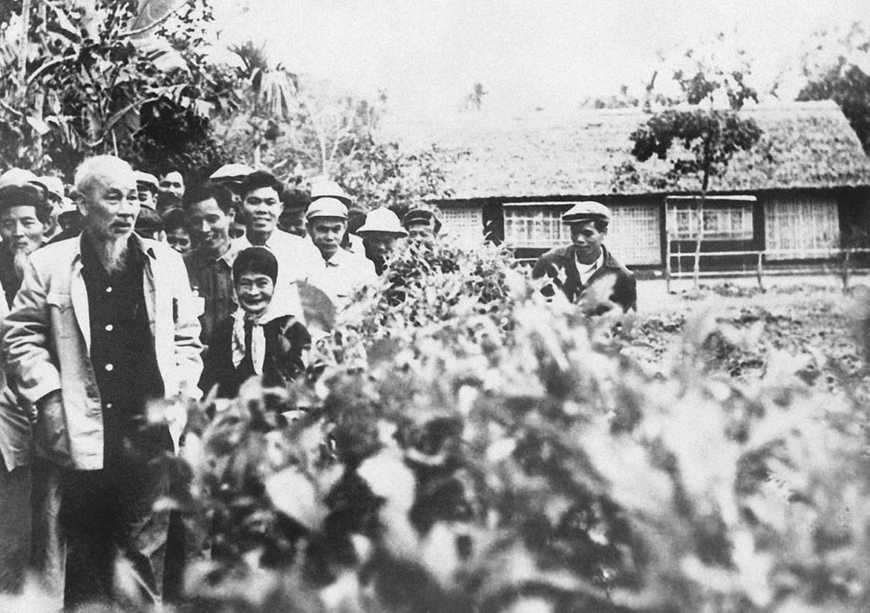 Ngày này năm xưa: 17-9-1945 và 1964: Nhớ mãi hai bức thư của Bác Hồ