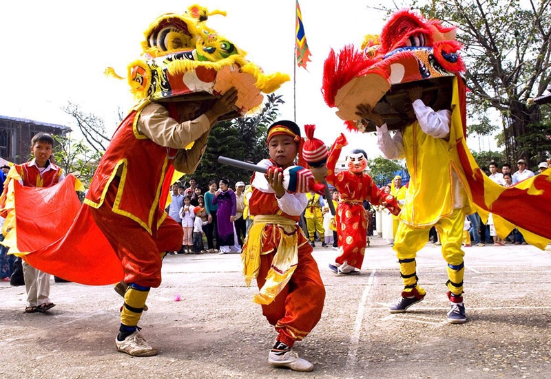 Bạn đang tìm kiếm hoạt động thú vị và ý nghĩa cho Tết Trung thu năm nay? Đừng bỏ lỡ những hoạt động vui Tết Trung thu đậm chất truyền thống mà chúng tôi giới thiệu. Trẻ em sẽ được tham gia các trò chơi vô cùng hấp dẫn và đầy thử thách.