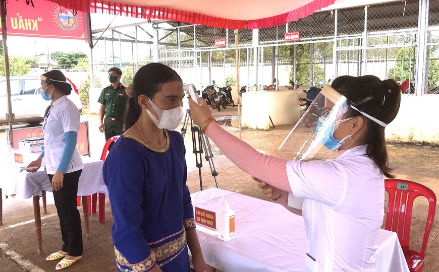 Tiêm vaccine ngừa Covid-19 tạo đà để thực hiện tốt các nhiệm vụ