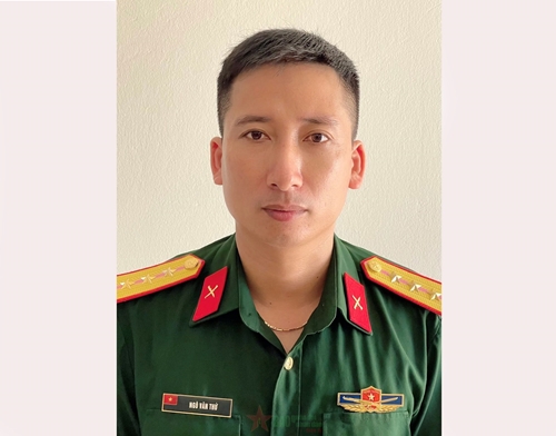Bộ trưởng Phan Văn Giang gửi thư khen Thượng úy QNCN Ngô Văn Thứ