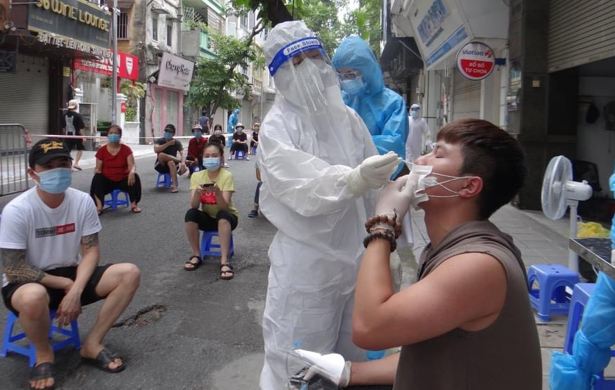 Hà Nội ghi nhận 6 ca mắc mới; tăng cường phòng, chống dịch tại cơ sở khám bệnh