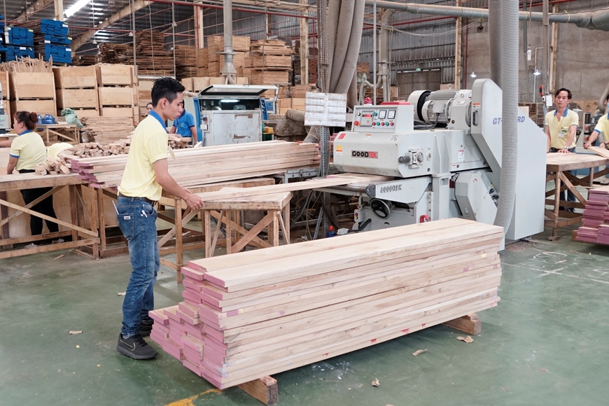 Ngành sản xuất, chế biến gỗ trước nguy cơ mất khách hàng