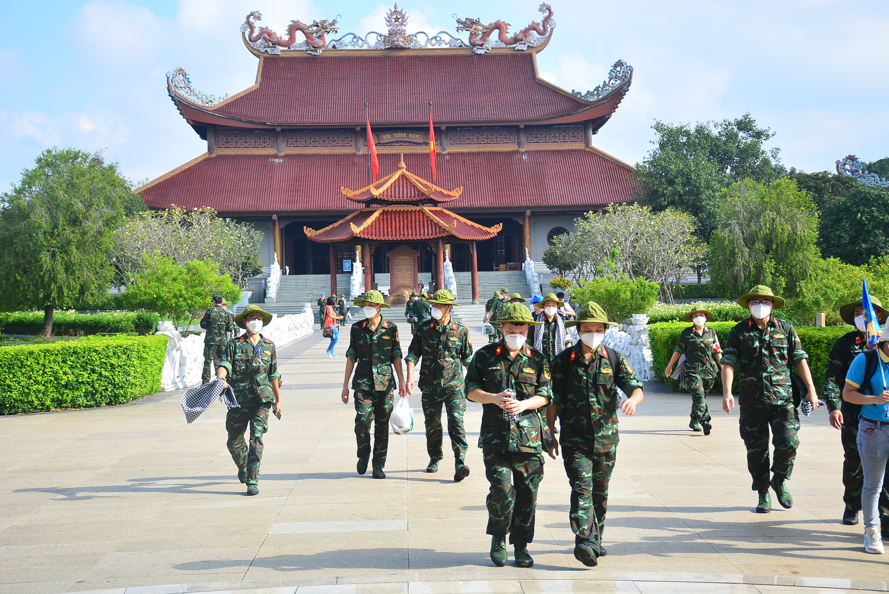 Lực lượng quân y tham gia “Hành trình xanh về vùng đất thép” 