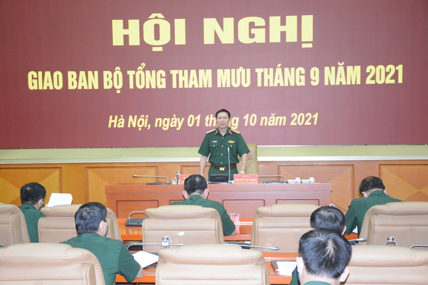 Thượng tướng Nguyễn Tân Cương chủ trì Hội nghị giao ban Bộ Tổng Tham mưu