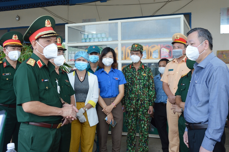 Trung tướng Ngô Minh Tiến kiểm tra công tác phòng, chống dịch tại tỉnh Bình Phước