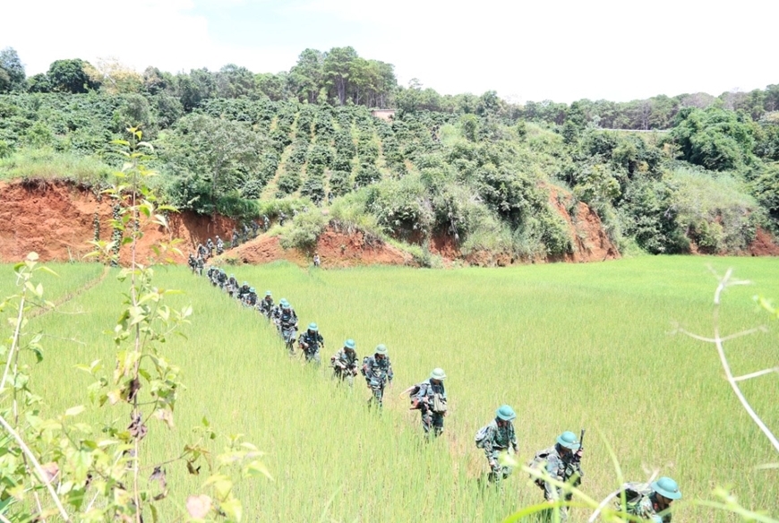 Quân đoàn 3 diễn tập “Chỉ huy, cơ quan 1 bên 2 cấp ngoài thực địa có một phần thực binh”