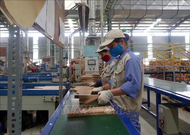 Nghĩa vụ của người sử dụng lao động đối với tổ chức đại diện người lao động 