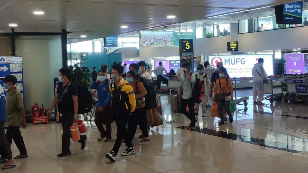 Hà Nội lý giải vì sao cách ly 7 ngày với người bay từ TP Hồ Chí Minh?