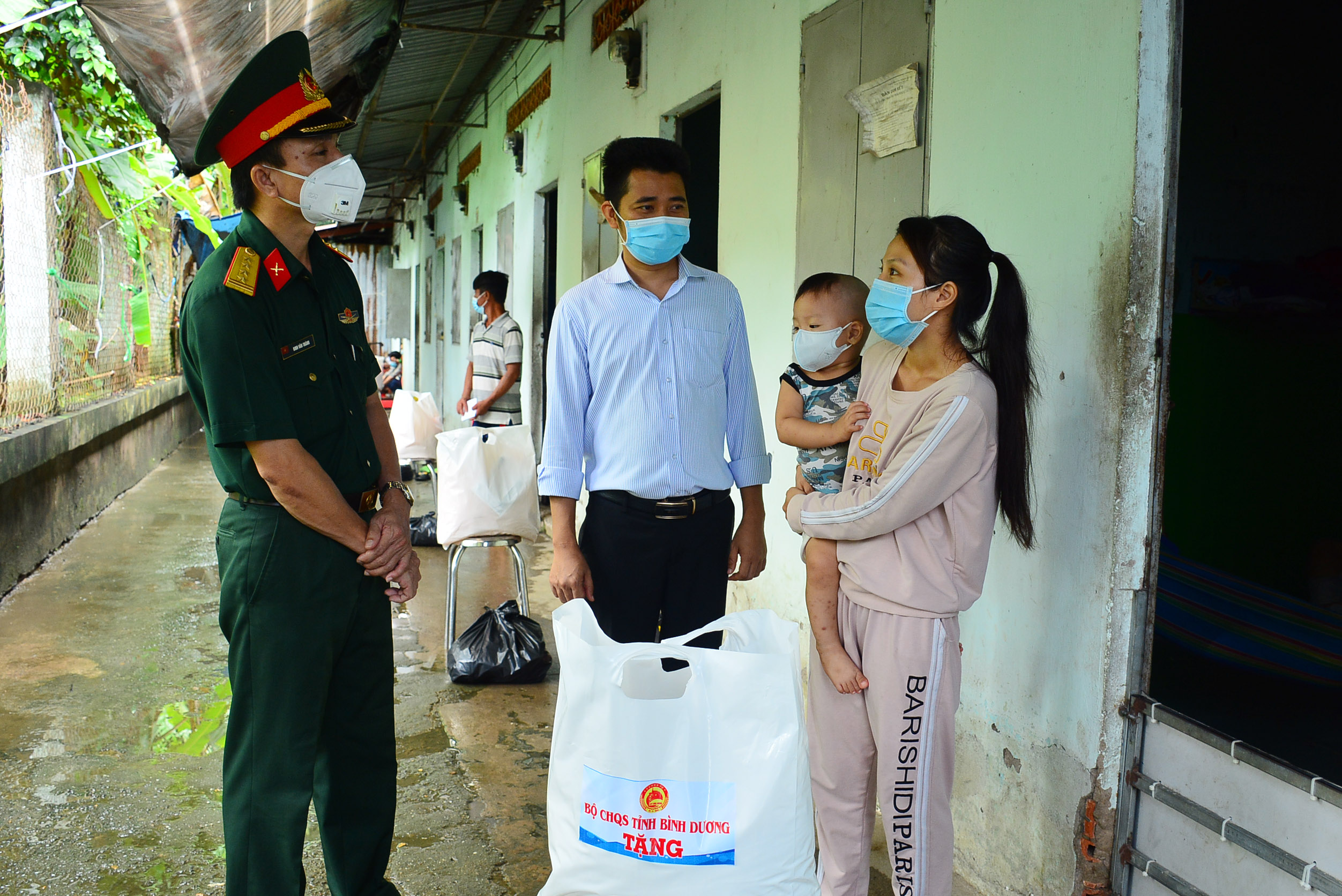 Tấm lòng doanh nhân trên mặt trận chống dịch