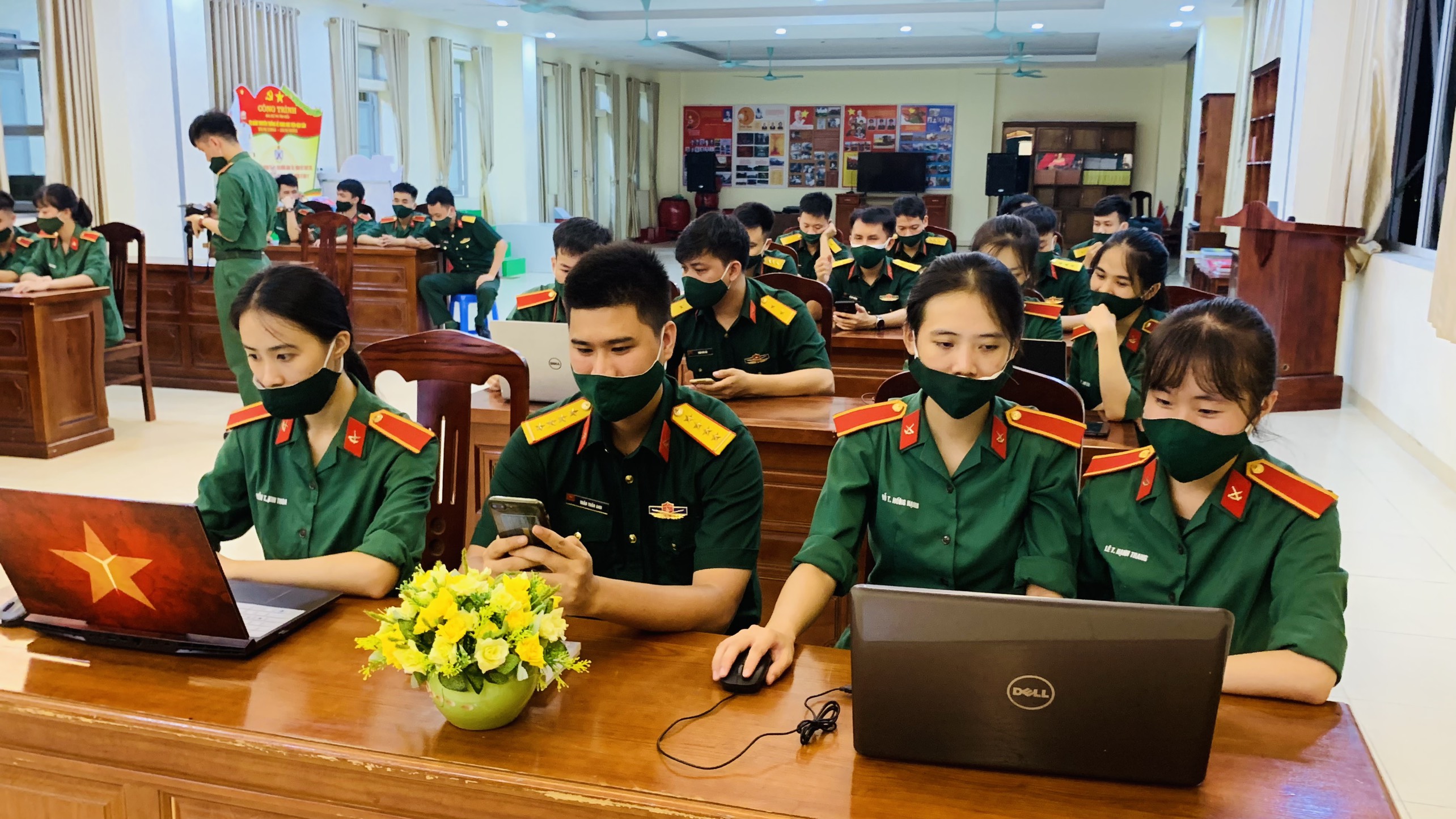 Tổ chức thi trực tuyến tìm hiểu với chủ đề “Võ Nguyên Giáp - Đại tướng của Nhân dân” 