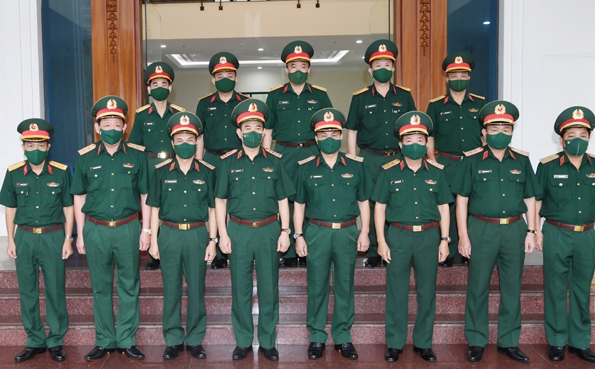 Đại tướng Phan Văn Giang thăm và làm việc với Binh chủng Pháo binh