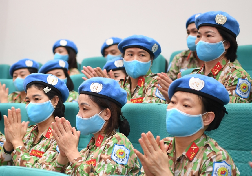 Tuyên dương các tập thể và cá nhân có thành tích xuất sắc trong tham gia hoạt động Gìn giữ hòa bình Liên hợp quốc