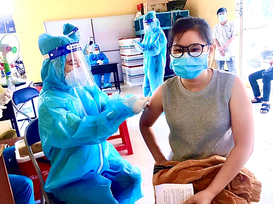 Vùng kinh tế trọng điểm phía Nam - những ngày tháng chống dịch Covid-19: Bài 5: Chiến dịch tiêm vaccine và bảo đảm an sinh xã hội