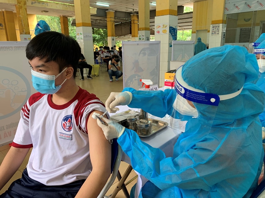 Những hình ảnh đầu tiên tiêm vắc xin cho trẻ em tại TP Hồ Chí Minh