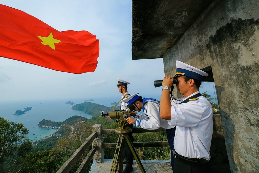 Làm thất bại chiến lược “diễn biến hòa bình”: Tỉnh táo trước các luận điệu “mê hoặc" dư luận về biên giới, lãnh thổ Làm thất bại chiến lược “diễn biến hòa bình”: Tỉnh táo trước các luận điệu “mê hoặc" dư luận về biên giới, lãnh thổ