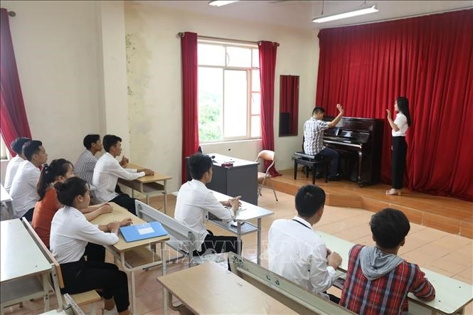 Trường nghệ thuật được dạy chương trình giáo dục thường xuyên