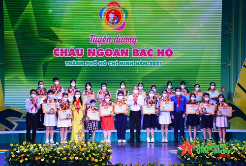 Thành phố Hồ Chí Minh tuyên dương 350 gương điển hình Cháu ngoan Bác Hồ