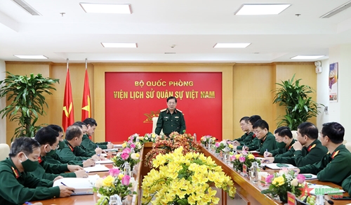 Thượng tướng Lê Huy Vịnh thăm, làm việc với Viện Lịch sử Quân sự Việt Nam