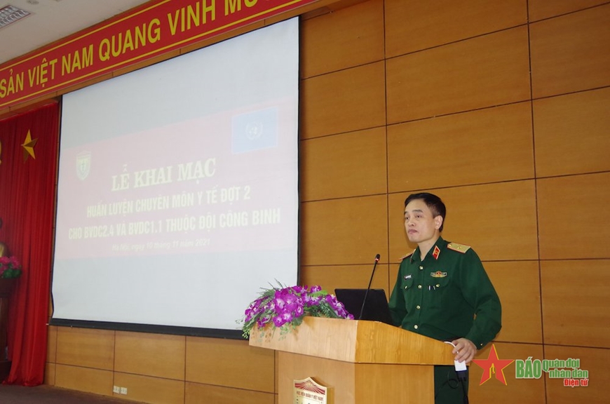 Bệnh viện dã chiến cấp 2 số 4 Việt Nam huấn luyện chuyên môn y tế bổ sung