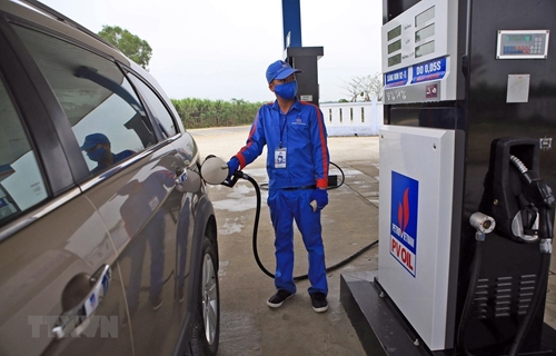 Giá dầu ngày 12-11 tăng; giá xăng trong nước không cao hơn 24.996 đồng