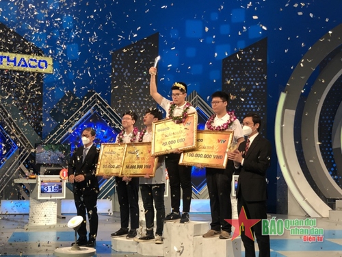 Nguyễn Hoàng Khánh vô địch Olympia năm thứ 21
