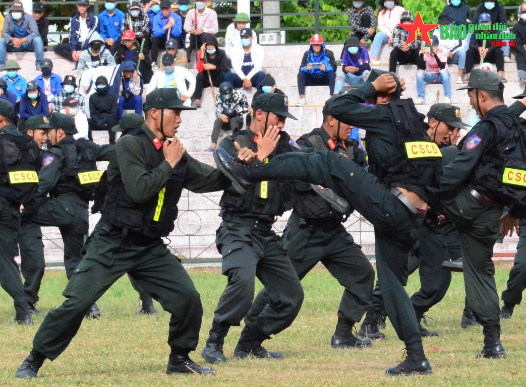 Cảnh sát cơ động vây bắt nhóm tội phạm tấn công trụ sở xã ở Đắk Lắk ra sao?
