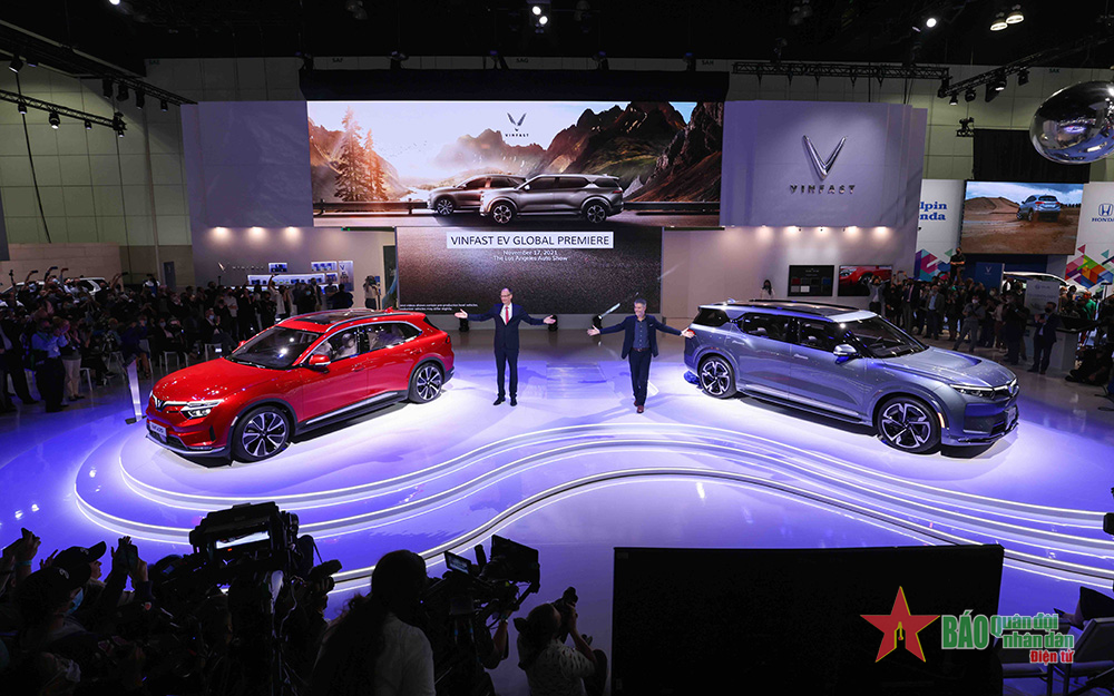 VinFast ra mắt thương hiệu xe điện tại Triển lãm ô tô Los Angeles 2021
