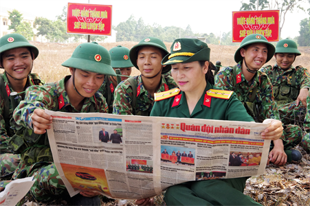 Báo Quân đội nhân dân thông báo việc đảm bảo đủ báo theo tiêu chuẩn thụ hưởng của cán bộ, chiến sĩ