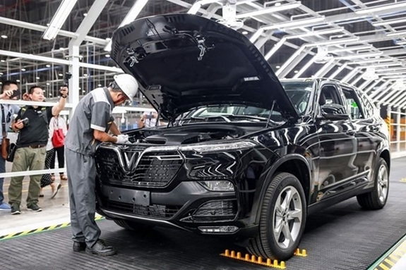 Lệ phí trước bạ ô tô có thể giảm từ ngày 1-12, đại lý đứng ngồi không yên 3 Lệ phí trước bạ ô tô có thể giảm từ ngày 1-12, đại lý đứng ngồi không yên