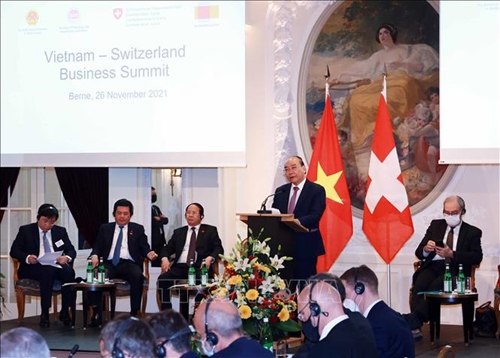 Chủ tịch nước chứng kiến ký kết thỏa thuận hợp tác giữa doanh nghiệp Việt Nam-Thụy Sĩ