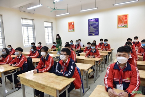 Bí thư Thành ủy Hà Nội Đinh Tiến Dũng: Đưa học sinh trở lại trường sớm nhất, an toàn nhất