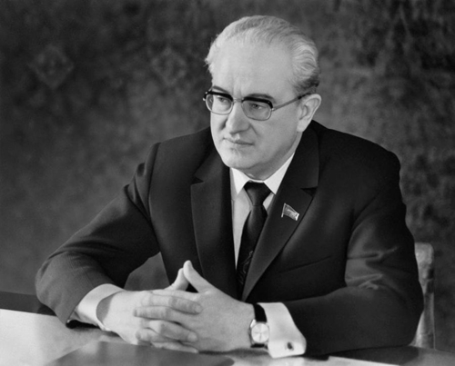 Trước Gorbachev, Andropov từng có kế hoạch cải tổ Liên Xô như thế nào?