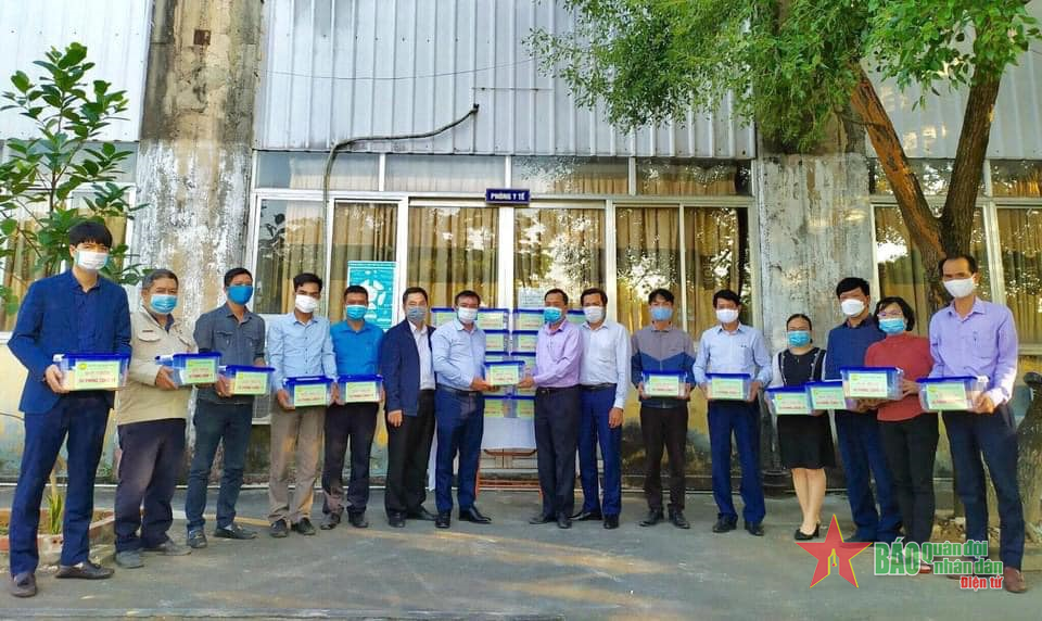 Hộp thuốc dự phòng cho người lao động