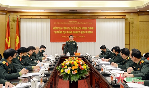 Thượng tướng Lê Huy Vịnh kiểm tra công tác cải cách hành chính tại Tổng cục Công nghiệp Quốc phòng