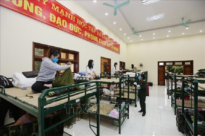 Ngày 12-12-1953: Bác căn dặn đồng bào và cán bộ phải “Đoàn kết thân ái giúp đỡ lẫn nhau”.