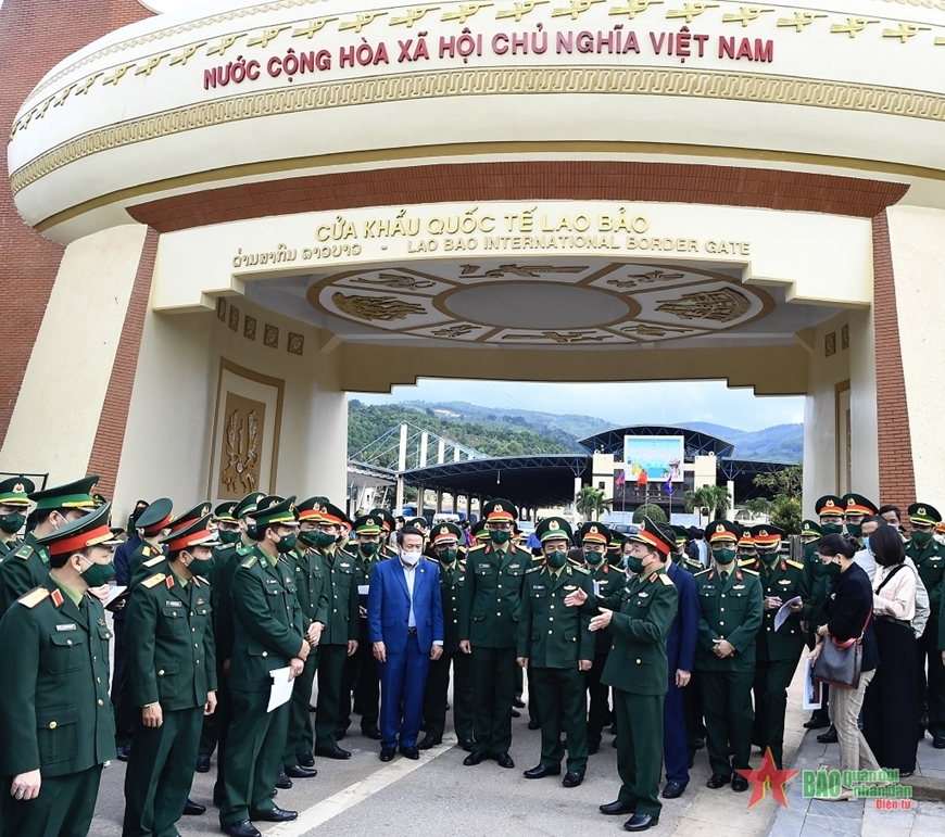 Hợp tác quốc phòng luôn là trụ cột quan trọng trong quan hệ Việt Nam-Lào