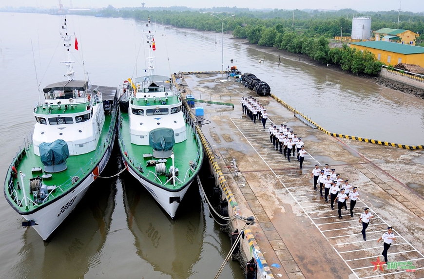 Huấn luyện nghiêm, tinh thông nghiệp vụ