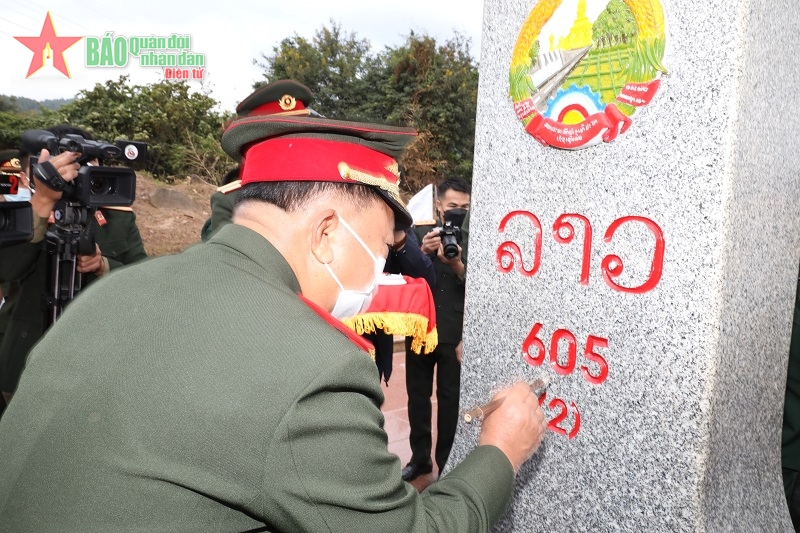 Giao lưu hữu nghị quốc phòng biên giới Việt Nam-Lào lần thứ nhất chính thức bắt đầu