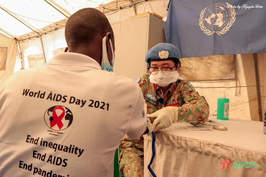 Bác sĩ mũ nồi xanh Việt Nam phòng, chống HIV/AIDS tại Nam Sudan