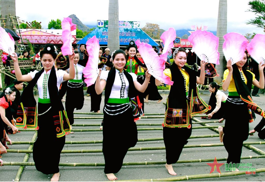 Lễ hội hoa ban tỉnh Điện Biên sẽ tổ chức vào tháng 3-2022