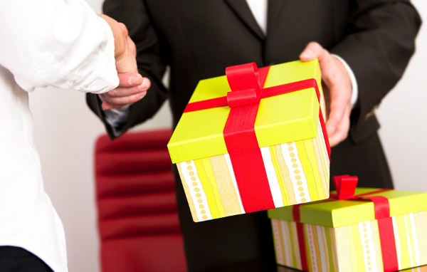 Nghịch lý lo Tết... 